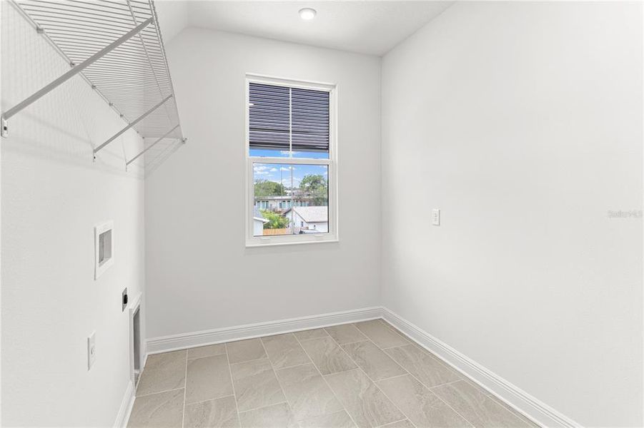 Spacious, unfurnished interior of a new home in , Tampa (Image 59). Spacious, unfurnished interior of a new home in , Tampa (Image 59).