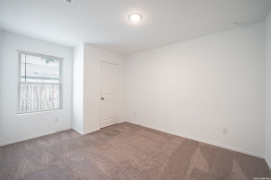 Spacious, unfurnished interior of a new home in Waterwheel, San Antonio (Image 16).