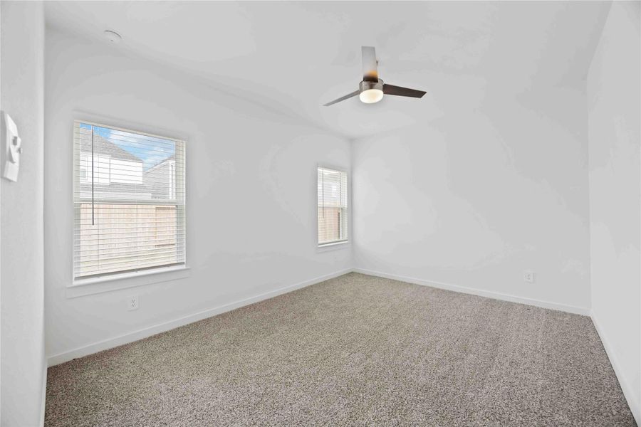 Spacious, unfurnished interior of a new home in Grand West, Houston (Image 14).