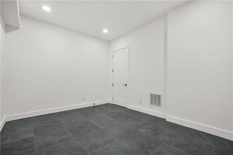 Spacious, unfurnished interior of a new home in , Atlanta (Image 46). Spacious, unfurnished interior of a new home in , Atlanta (Image 46).