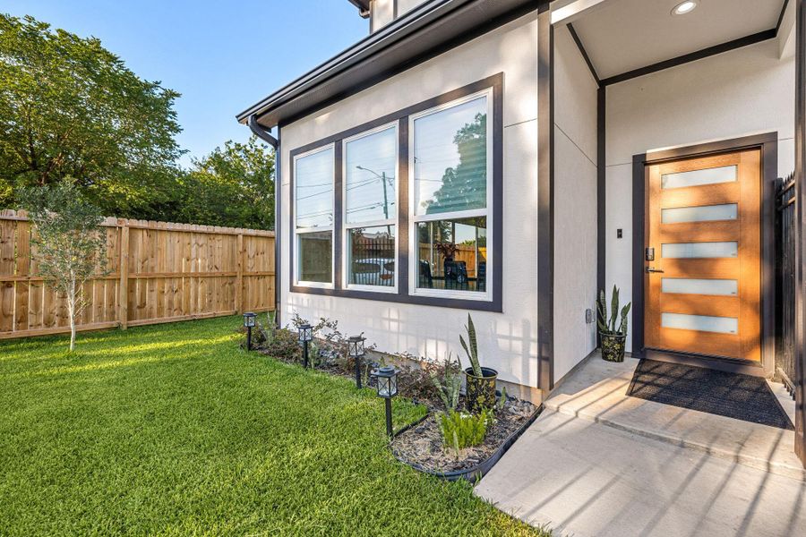 Exterior details and patio area of a home in , Houston (Image 2).