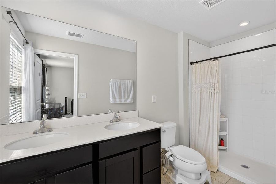 Furnished interior view inside a new home in , Haines City (Image 11).