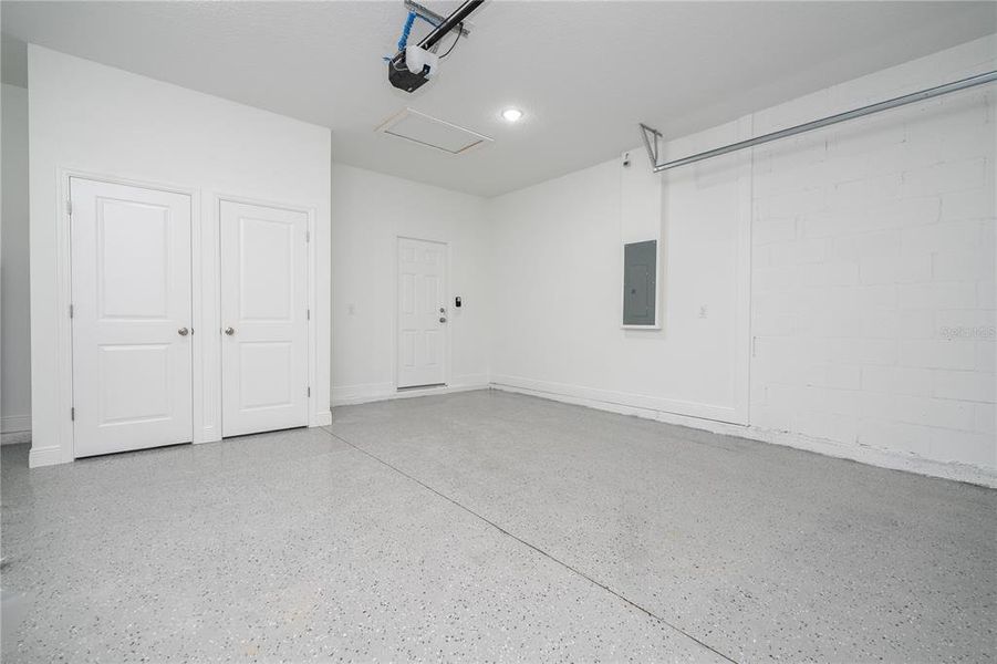 Spacious, unfurnished interior of a new home in , Haines City (Image 47).