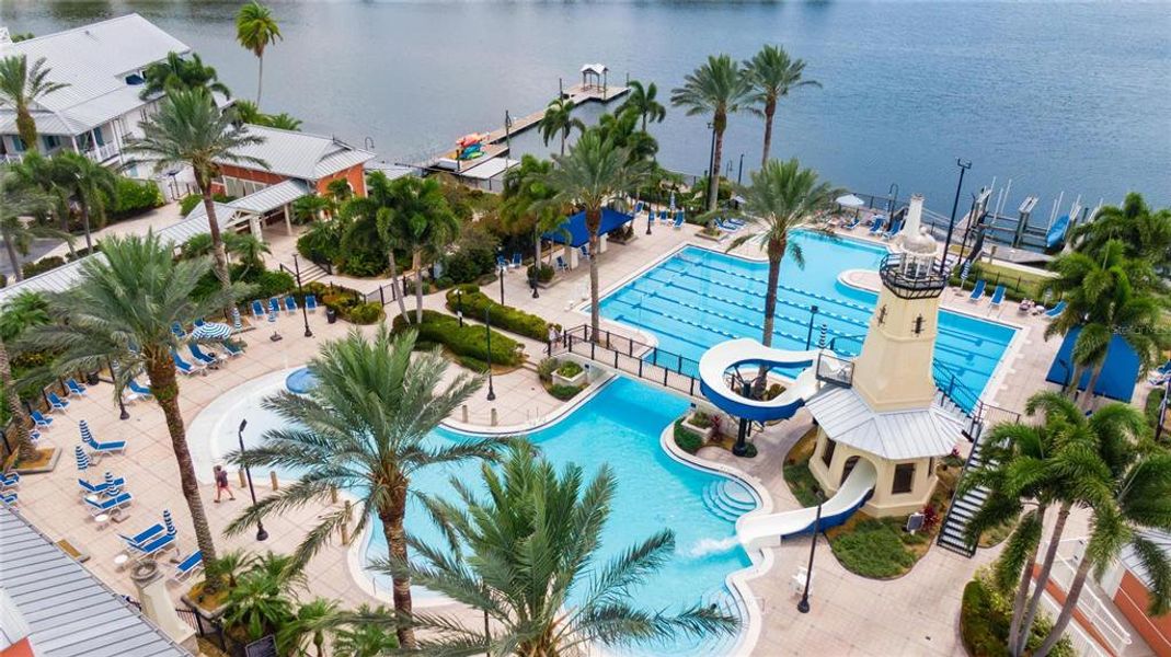 Community amenities in , Apollo Beach (Image 58).