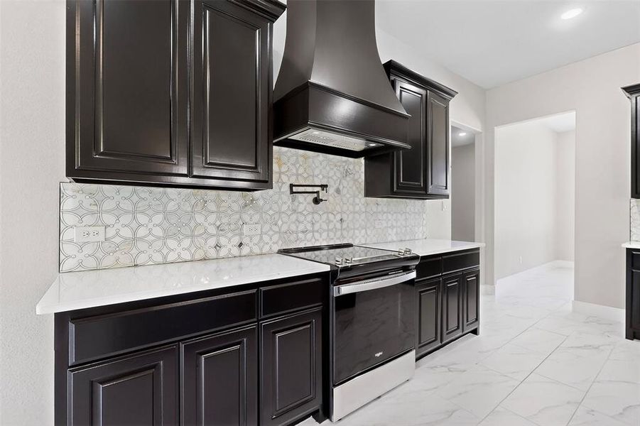 Furnished interior view inside a new home in , Fort Worth (Image 9).