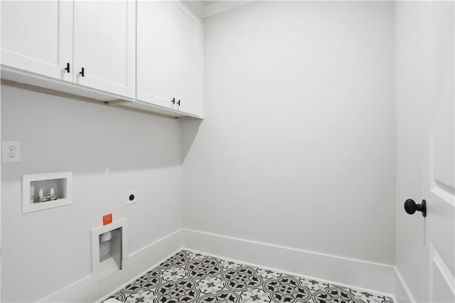 Spacious, unfurnished interior of a new home in , Braselton (Image 48). Spacious, unfurnished interior of a new home in , Braselton (Image 48).