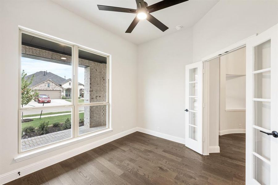 Image 35 of a home in Hampton Park. Image 35 of a home in Hampton Park.