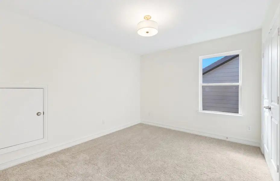 Spacious, unfurnished interior of a new home in Treeline, Justin (Image 13).