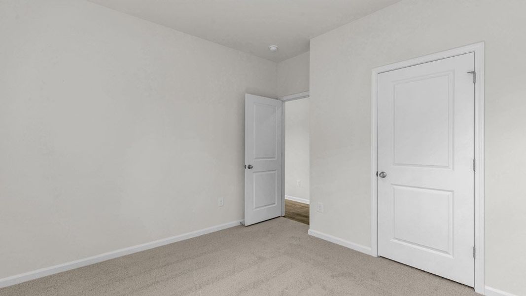 Spacious, unfurnished interior of a new home in Middleton, Greensboro (Image 18).