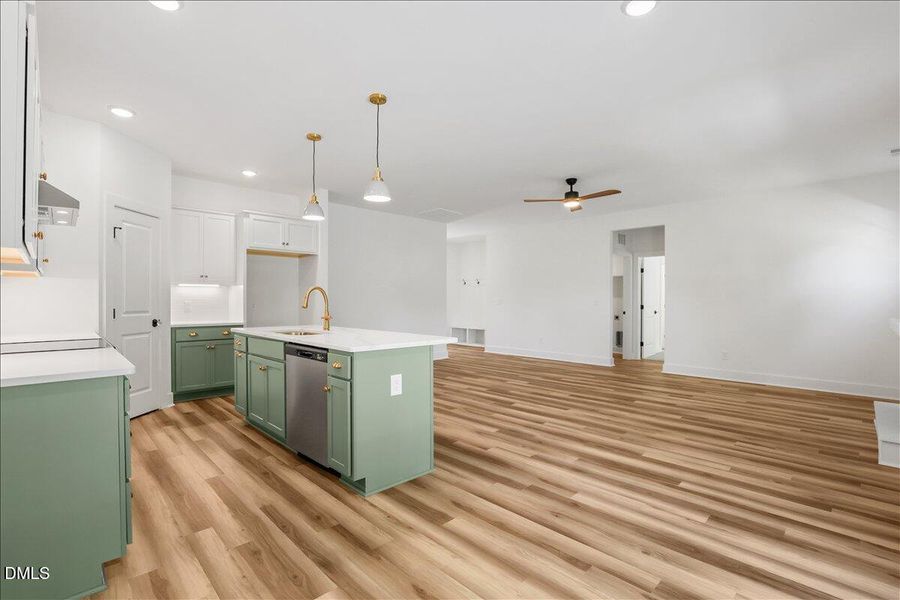 11-204 W Wilson St-11