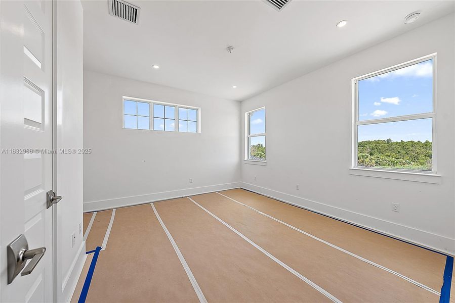 Spacious, unfurnished interior of a new home in Bridgewater, Jupiter (Image 41). Spacious, unfurnished interior of a new home in Bridgewater, Jupiter (Image 41).