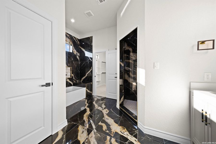 Furnished interior view inside a new home in , Atascosa (Image 32).