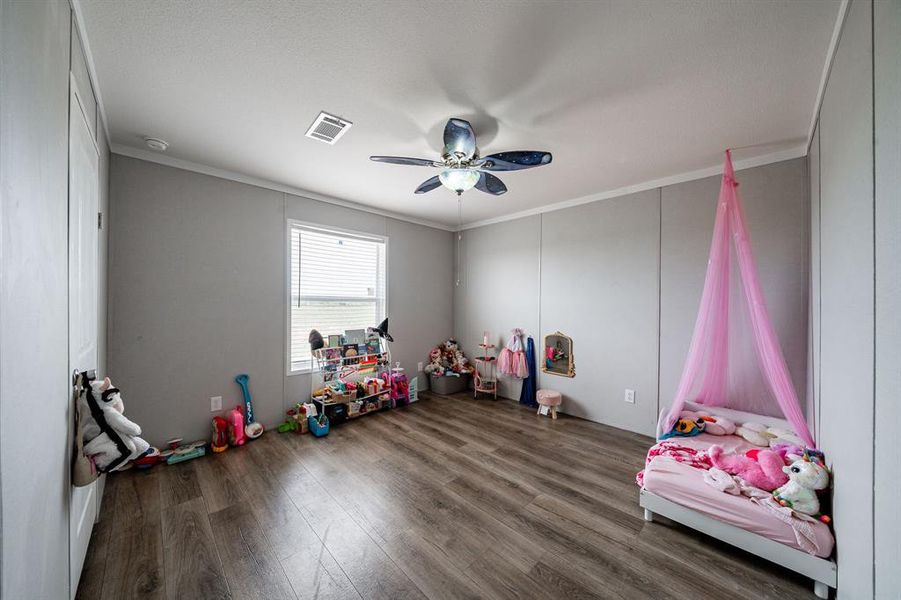 Furnished interior view inside a new home in , Merkel (Image 4).