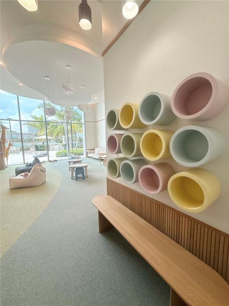 Community amenities in , North Miami (Image 39). Community amenities in , North Miami (Image 39).