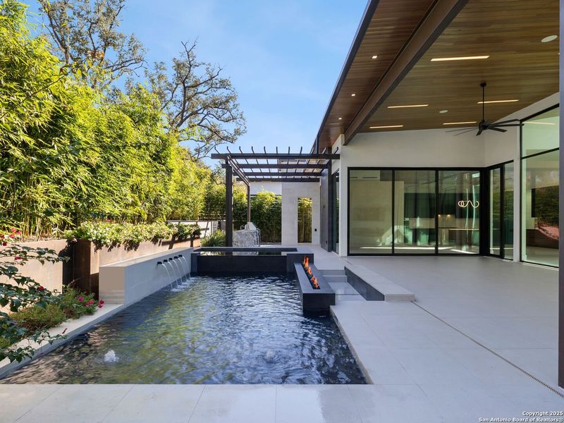 Exterior details and patio area of a home in , San Antonio (Image 30).