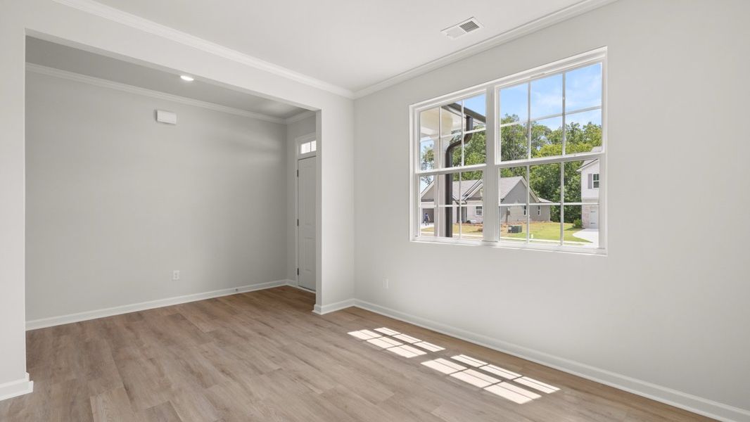 Representative unfurnished interior of a home built from the Hayden by D.R. Horton in Northwoods at Mirror Lake, Villa Rica (Image 16).