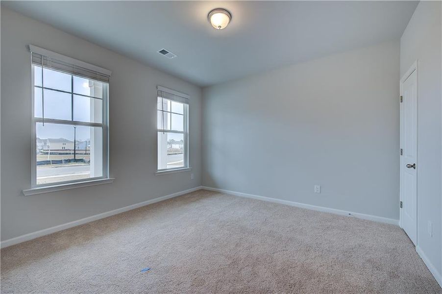 Spacious, unfurnished interior of a new home in Cooper Park, McDonough (Image 27).