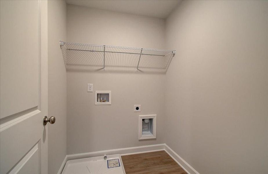 Spacious, unfurnished interior of a new home in Wildwood Place, Powder Springs (Image 15). Spacious, unfurnished interior of a new home in Wildwood Place, Powder Springs (Image 15).