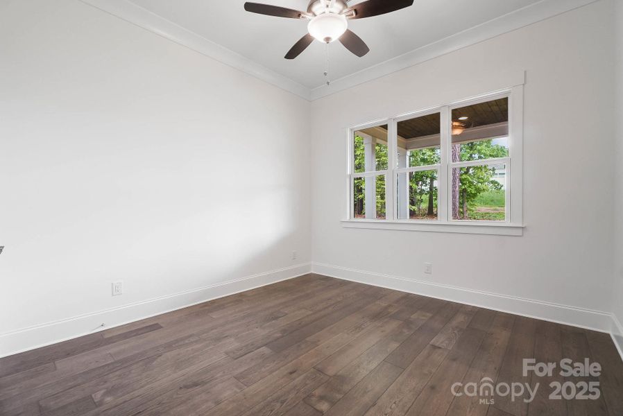 Massive tub shower space Massive tub shower space