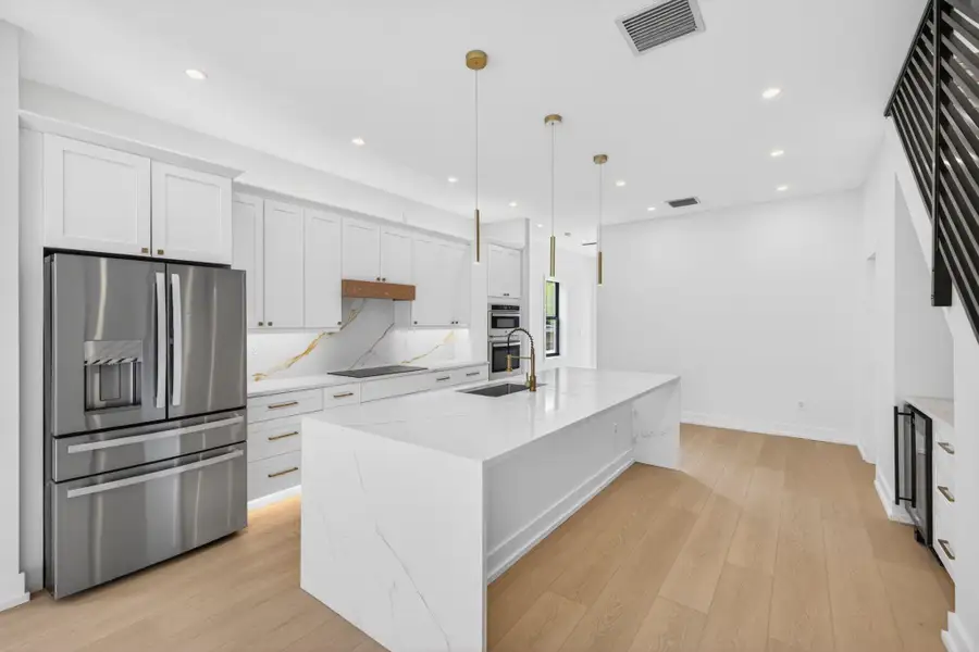 11-web-or-mls-699A8435