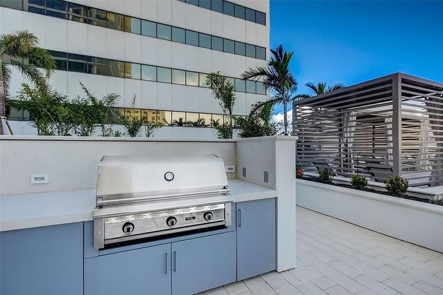 Condo located in St. Petersburg, FL showcasing its design and architecture (Image 28). Condo located in St. Petersburg, FL showcasing its design and architecture (Image 28).