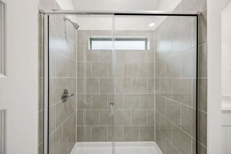 Primary Bathroom in the Spruce home plan by Trophy Signature Homes - REPRESENTATIVE PHOTO Primary Bathroom in the Spruce home plan by Trophy Signature Homes - REPRESENTATIVE PHOTO