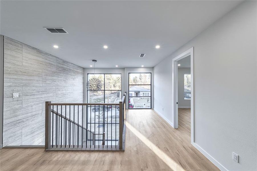 Spacious, unfurnished interior of a new home in , Dallas (Image 14).