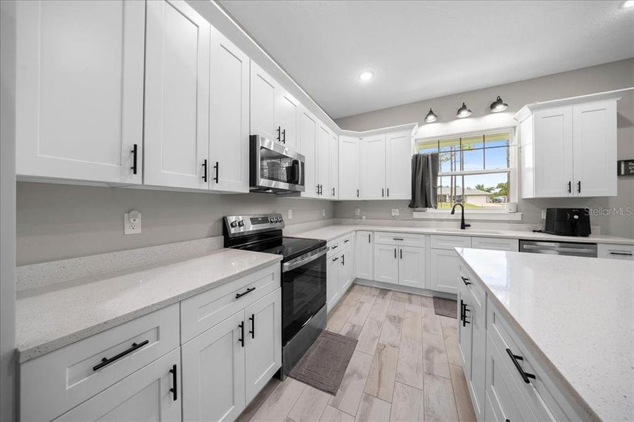 Furnished interior view inside a new home in , Ocala (Image 10).