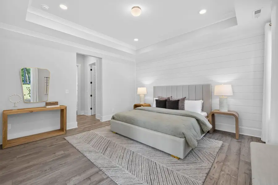 Furnished interior view inside a new home in Edgewater - Harbor Pointe, Lancaster (Image 15).