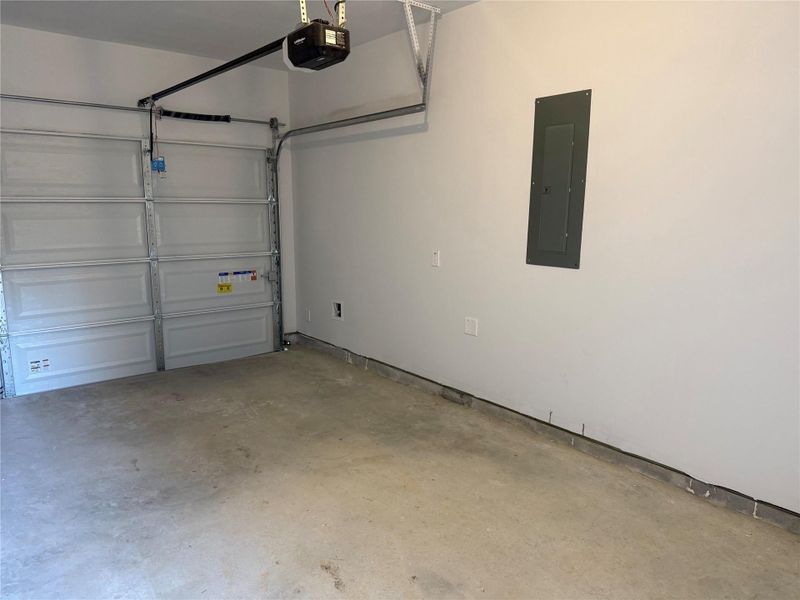 Spacious, unfurnished interior of a new home in East Gate Villas, Willis (Image 13).