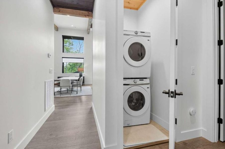 Image 59 of a home in .