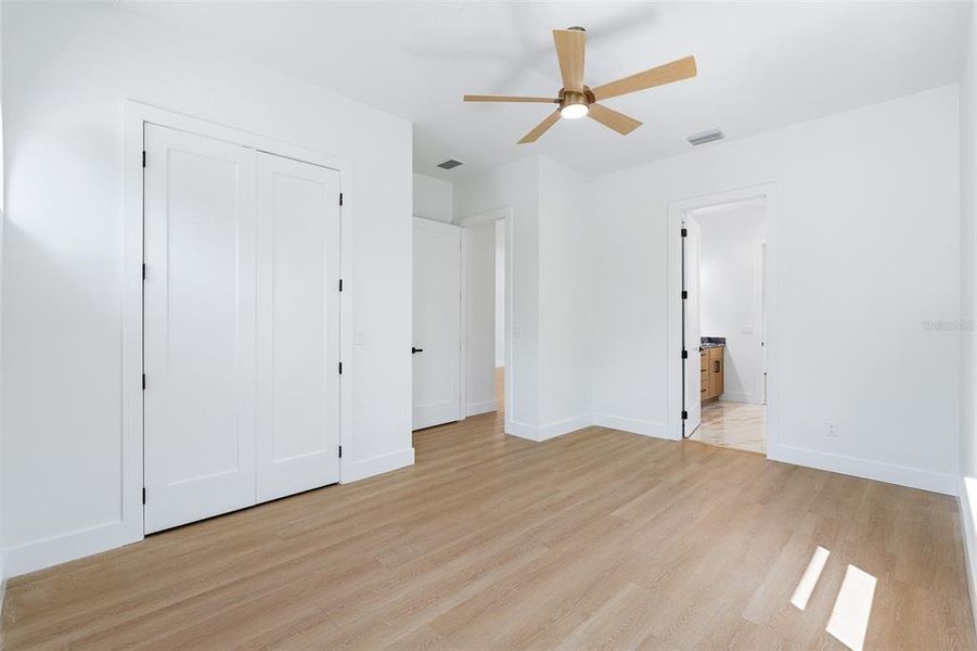 Spacious, unfurnished interior of a new home in , Palm Coast (Image 37).