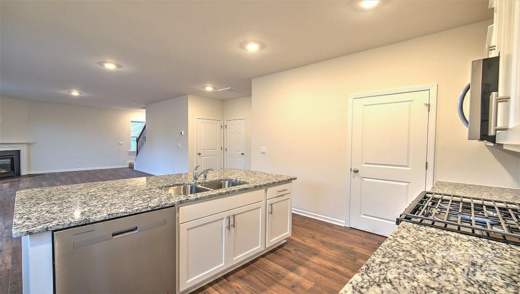 Photos are representative Photos are representative