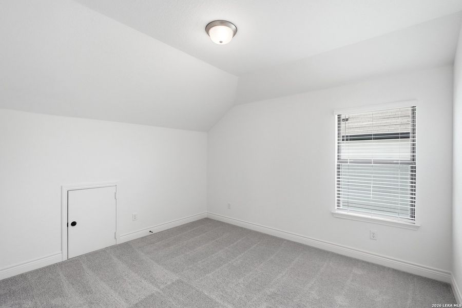 Spacious, unfurnished interior of a new home in Bison Ridge, San Antonio (Image 48). Spacious, unfurnished interior of a new home in Bison Ridge, San Antonio (Image 48).