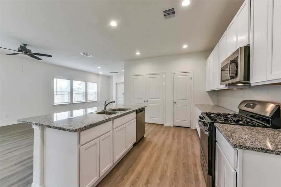 Furnished interior view inside a new home in King Oaks Village, Baytown (Image 13).