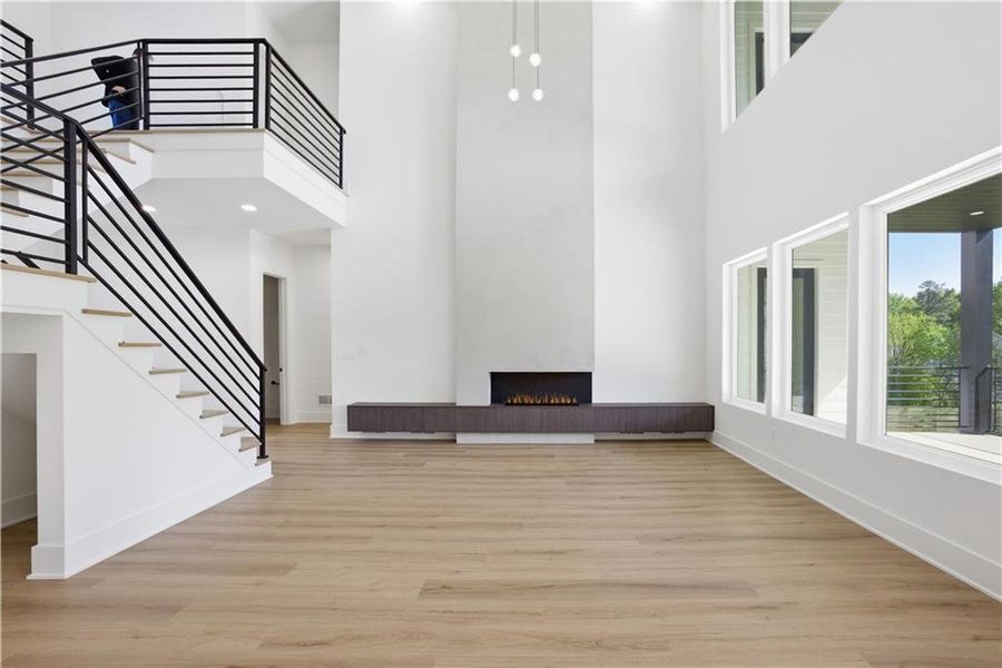 Spacious, unfurnished interior of a new home in , Duluth (Image 85).