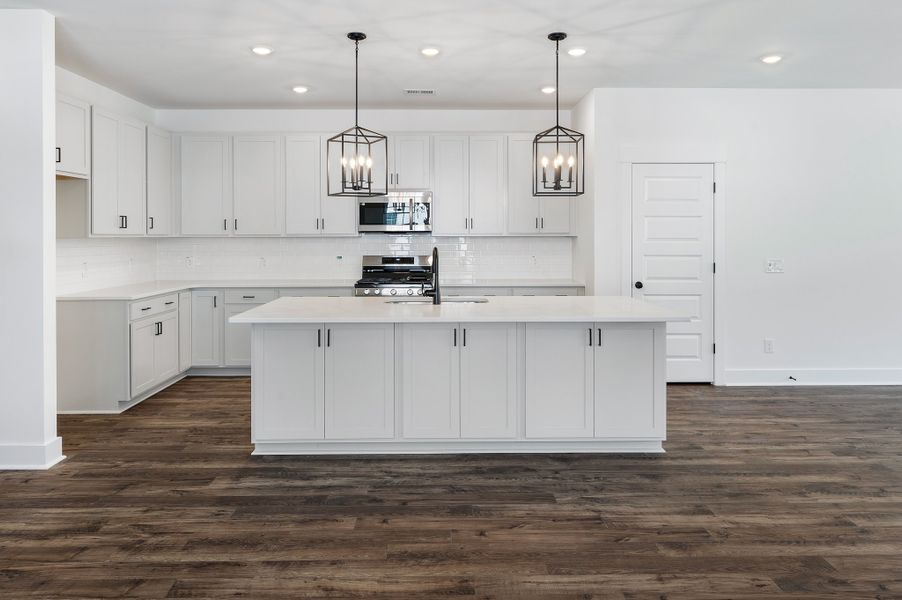 Representative furnished interior of a home built from the St. Ledger by Hunter Quinn Homes in Horry County Homes, Myrtle Beach (Image 7). Representative furnished interior of a home built from the St. Ledger by Hunter Quinn Homes in Horry County Homes, Myrtle Beach (Image 7).