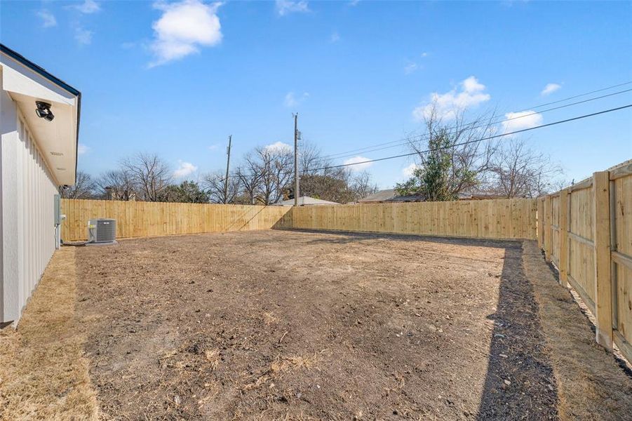 Exterior details and patio area of a home in , Waco (Image 3).