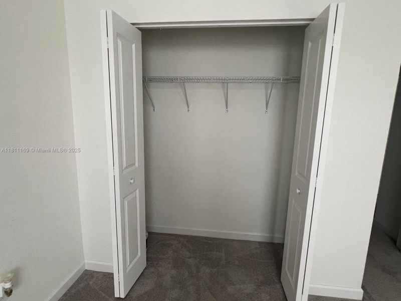 Spacious, unfurnished interior of a new home in , Pembroke Pines (Image 15).