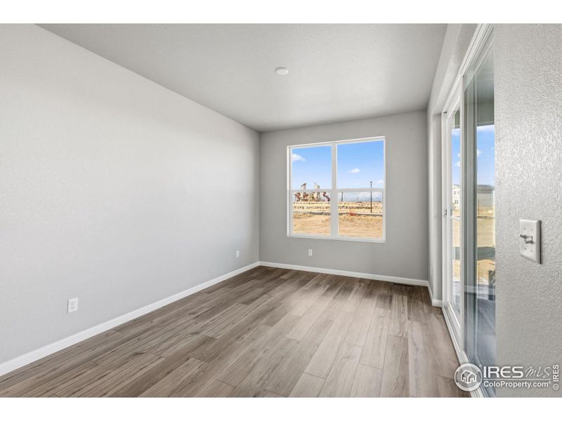 Spacious, unfurnished interior of a new home in Cordovan, Longmont (Image 15).