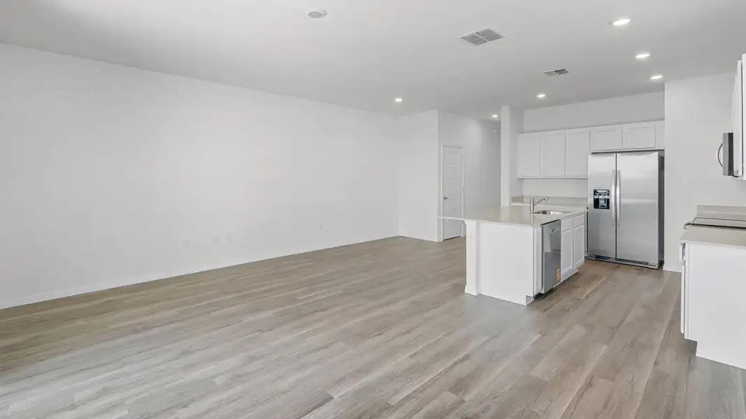 Spacious, unfurnished interior of a new home in Brentwood, Davenport (Image 19). Spacious, unfurnished interior of a new home in Brentwood, Davenport (Image 19).