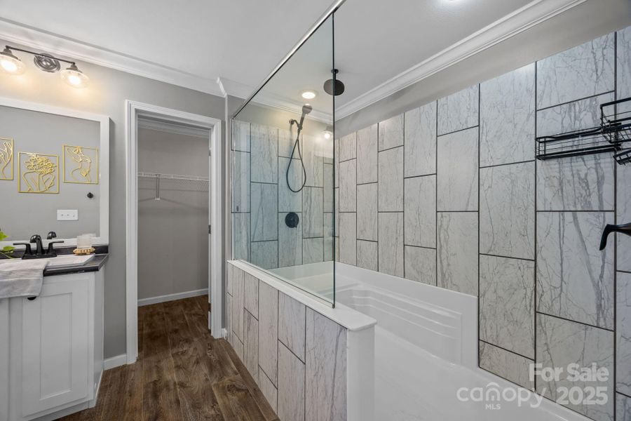 Primary Ensuite Bathroom