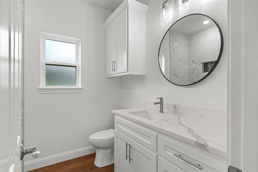 Furnished interior view inside a new home in , Granbury (Image 13).