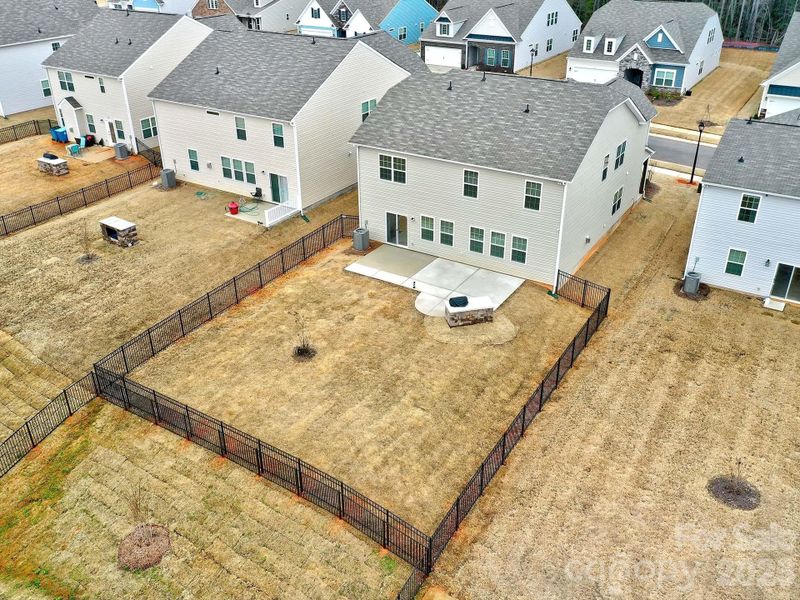 Image 47 of a home in Shannon Woods.
