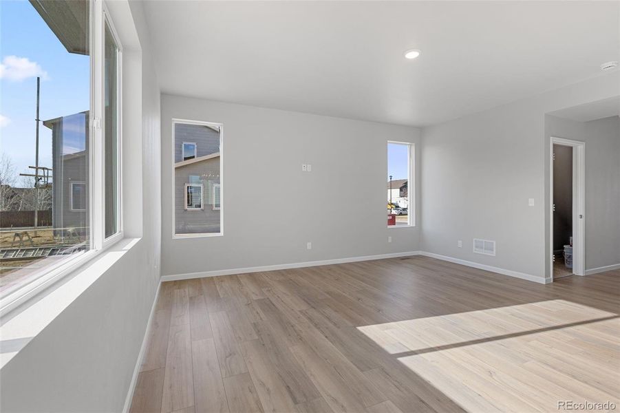 Spacious, unfurnished interior of a new home in Cherry Meadows, Brighton (Image 16).