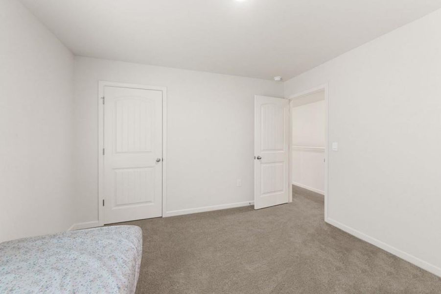 Spacious, unfurnished interior of a new home in , Dawsonville (Image 24).