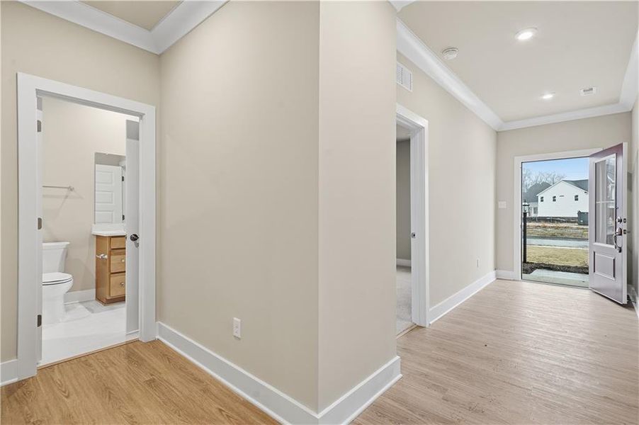 Spacious, unfurnished interior of a new home in Rhodes Glen, Lawrenceville (Image 18).