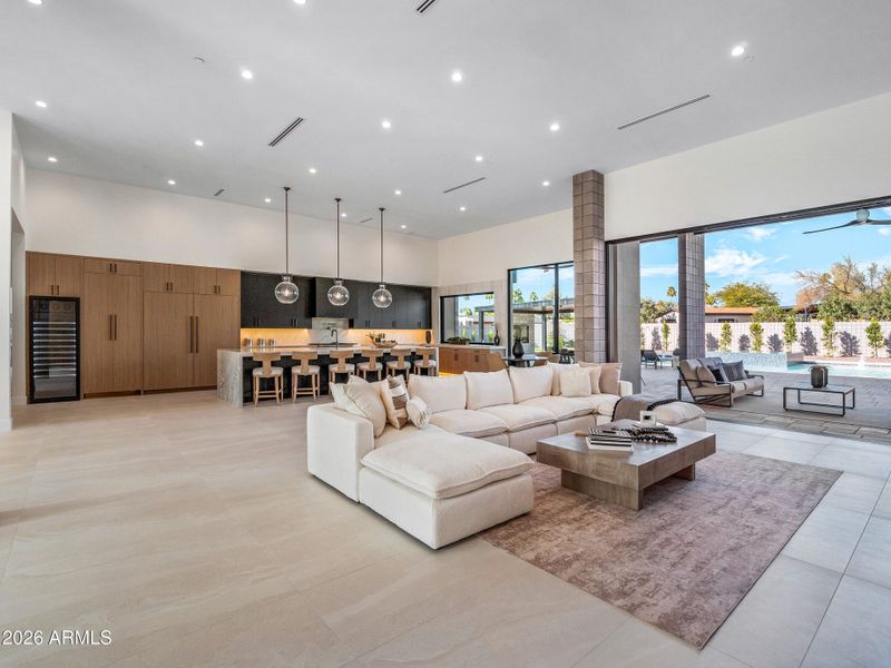 68_p2411310 68_p2411310