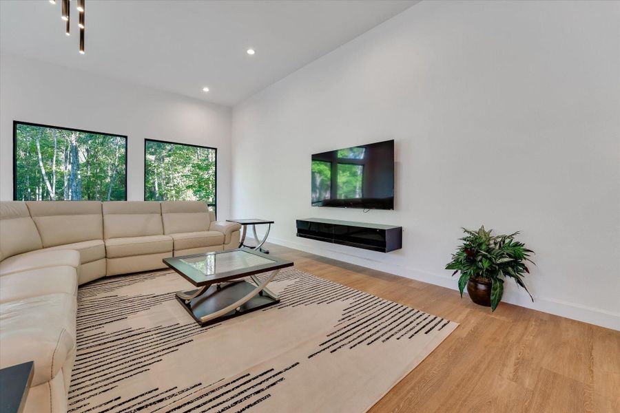 Furnished interior view inside a new home in , Conroe (Image 29). Furnished interior view inside a new home in , Conroe (Image 29).