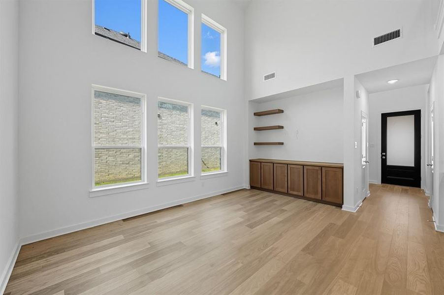 Spacious, unfurnished interior of a new home in Talia, Mesquite (Image 18).